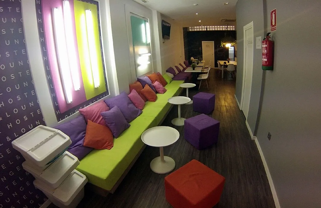 Chameleon Youth Hostel Alicante-1